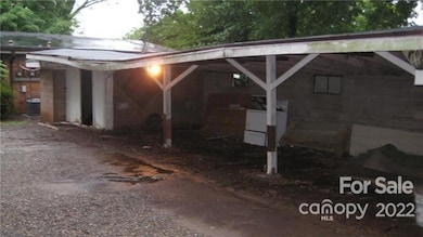 230 Harrill St, Statesville, NC 28677 - photo 3