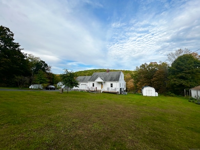 496 Northfield Rd, Thomaston, CT 06787 - photo 4