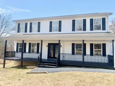 1212 Falls Rd, Bushkill, PA 18324 - photo 3