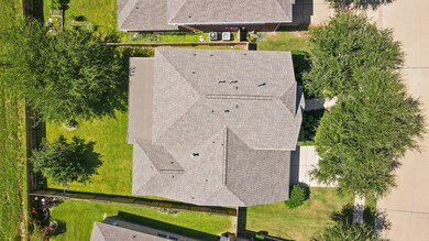 714 Coggins Point Way, Sugar Land, TX 77479 - photo 3