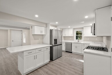 551 Textile Ave, Dracut, MA 01826 - photo 4