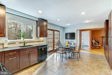 10101 Tamarack Dr, Vienna, VA 22182 - photo 7