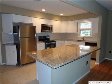 19 Whitmore Dr, Toms River, NJ 08757 - photo 5