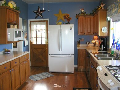 unlisted-address, Everett, WA 98201 - photo 5