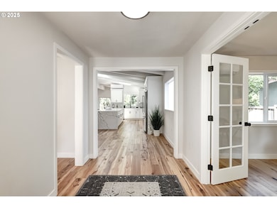 8885 SW White Pine Ln, Portland, OR 97225 - photo 3