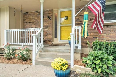 504 S Washington St, Raymore, MO 64083 - photo 4