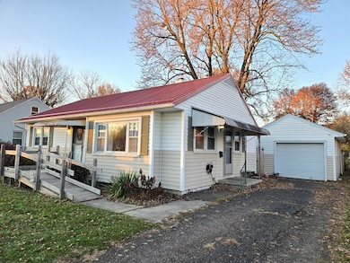 512 McDonald Ave, Galion, OH 44833 - photo 3