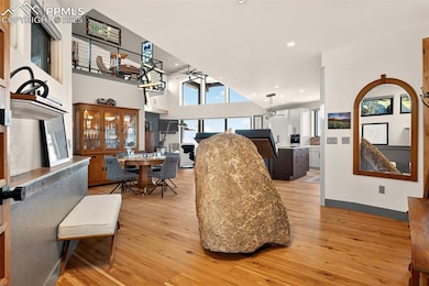 Grand entry looking into the open concept main level!!!