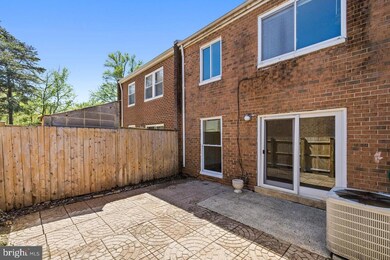 218 Stevenson Square, Alexandria, VA 22304 - photo 2