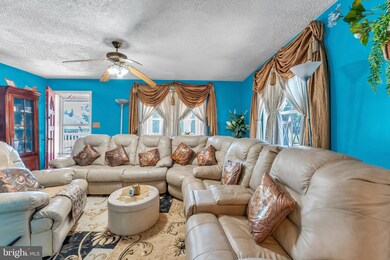 2728 Chesley Ave, Parkville, MD 21234 - photo 7