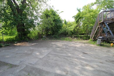 5. 49 Fourth St