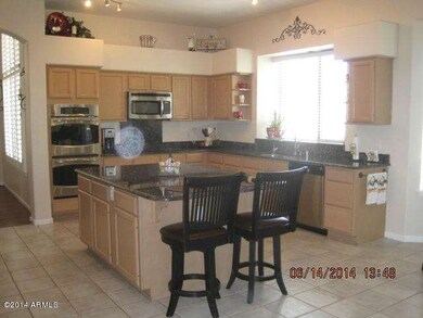 ISLAND AND BREAKFAST BAR