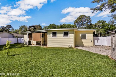 4435 Ish Brant Rd W, Jacksonville, FL 32210 - photo 3