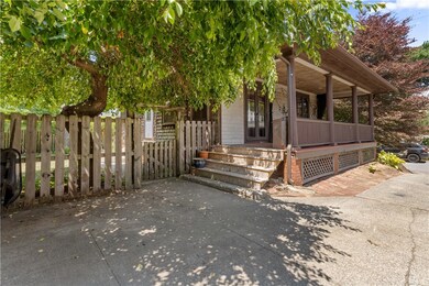 120 Smith St, Cranston, RI 02905 - photo 5