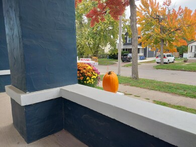 27 Rose St SW, Grand Rapids, MI 49507 - photo 4