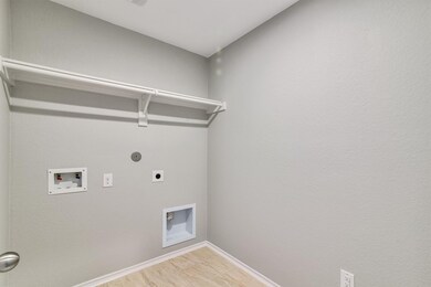 16831 Silent Pines Ct, Conroe, TX 77302 - photo 5