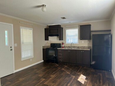 6941 Macdonald Ct unit 48, Zephyrhills, FL 33541 - photo 2