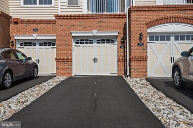 23276 Southdown Manor Terrace unit 115, Ashburn, VA 20148 - photo 3