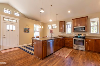 4315 SE Flemming-16