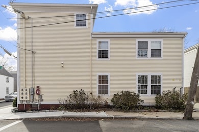 58 Lime St unit 5, Newburyport, MA 01950 - photo 4