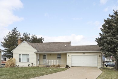 001-photo-front-view-6864001