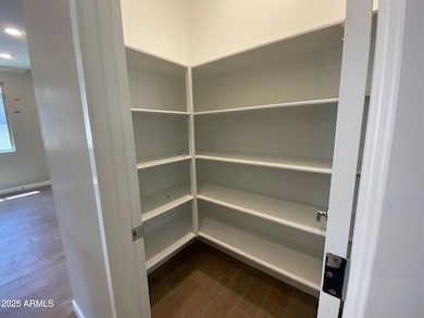 WP19 Lot 92 - Pantry