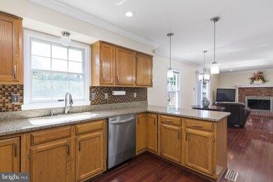 15803 Bond Mill Rd, Laurel, MD 20707 - photo 5