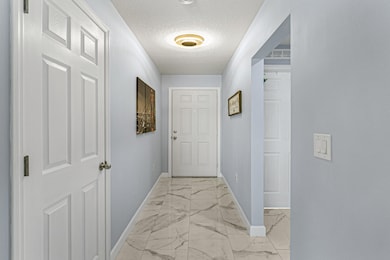 18_887Fletcher208_mls