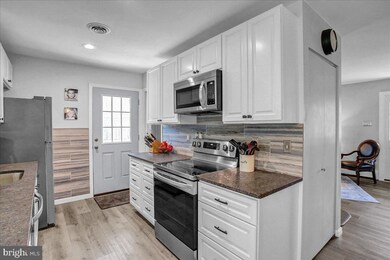 108 W 34th St, Reading, PA 19606 - photo 7