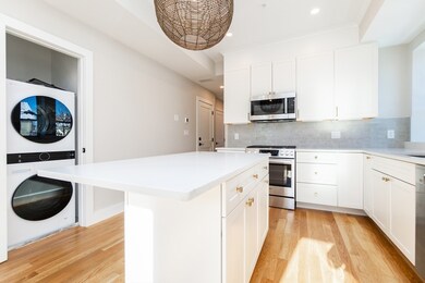 871 Cambridge St unit 2, Cambridge, MA 02141 - photo 6