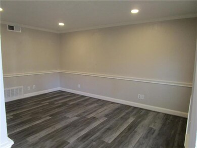 1235 Riverside Dr unit F6, Gainesville, GA 30501 - photo 5