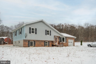 141 Truesdale Rd, Oakland, MD 21550 - photo 2