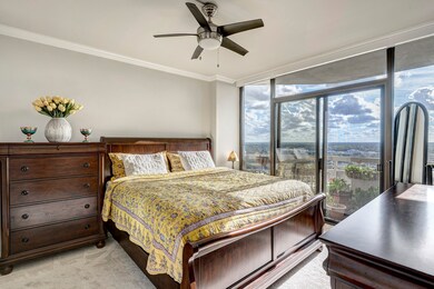 The Greenway unit 17B, Houston, TX 77046 - photo 4