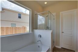 2075 Lepper St, Alvin, TX 77511 - photo 5