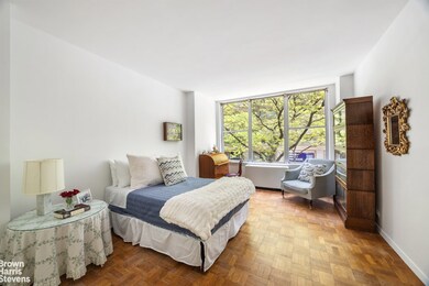 169 E 69th St unit 3C, New York, NY 10021 - photo 4
