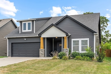 1149 Eagles View Dr, Clarksville, TN 37040 - photo 2