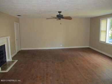 4728 Glenwood Ave, Jacksonville, FL 32205 - photo 4