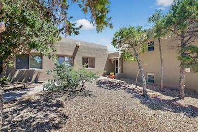 26 Apache Creek Rd, Santa Fe, NM 87505 - photo 3