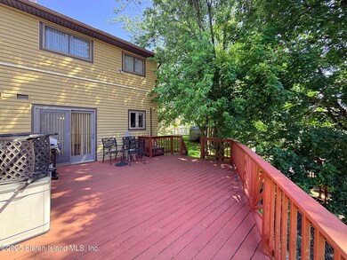 32 Sutton Place unit 144, Staten Island, NY 10312 - photo 4