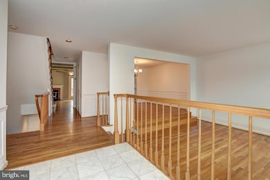 10922 Brewer House Rd, Rockville, MD 20852 - photo 2