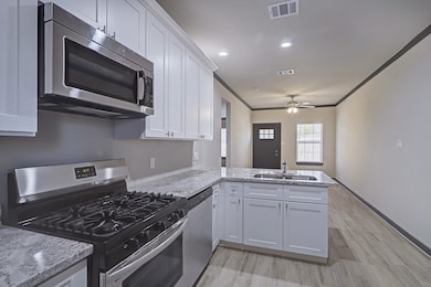 4907 Bostic St unit B, Houston, TX 77016 - photo 5