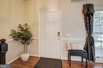 11218 Minstrel Tune Dr, Germantown, MD 20876 - photo 3