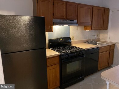 804 Argonne Dr, Baltimore, MD 21218 - photo 5