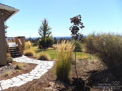 21011 Limestone Ave, Bend, OR 97703 - photo 3