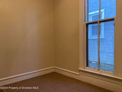 617 E Market St unit A, Scranton, PA 18509 - photo 7