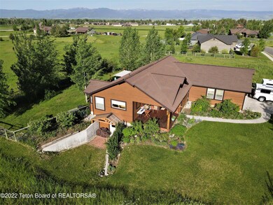 962 Dusty Trail, Driggs, ID 83422 - photo 5