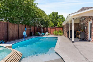 408 Gordon Crockett Dr-36