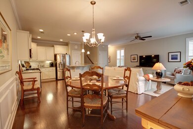 2072 Promenade_Living Space