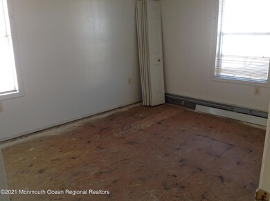 89 Wind Jammer Ct, Bayville, NJ 08721 - photo 5