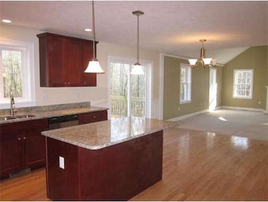 38 Wilson St, Hopkinton, MA 01748 - photo 7